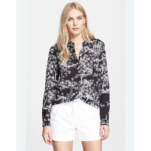 Diane von Furstenberg Silk V Neck Button Down Blk/Wht Printed Silk Spandex Sz 4